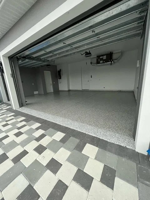 Finished epoxy garage floor installation - Mr. Epoxy and Paint craftsmanship